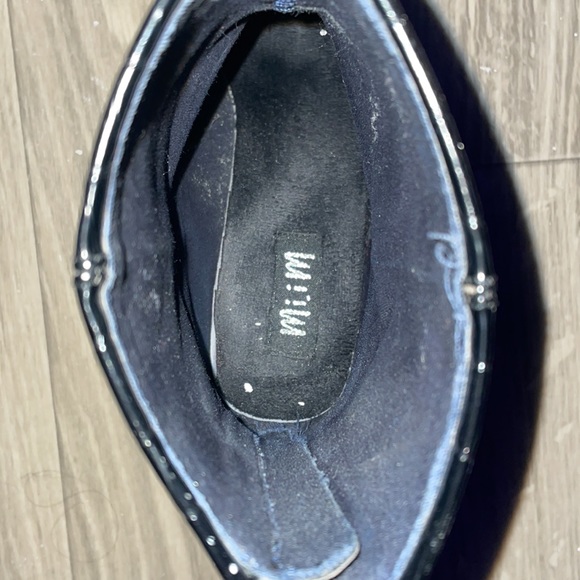 Faux croc black booties - Picture 6 of 6